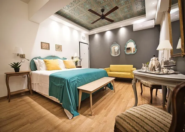 Rastoni Athens Suites Near Acropolis At Tsatsou Street