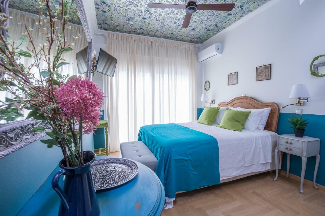 Rastoni Near Acropolis At Tsatsou Street *