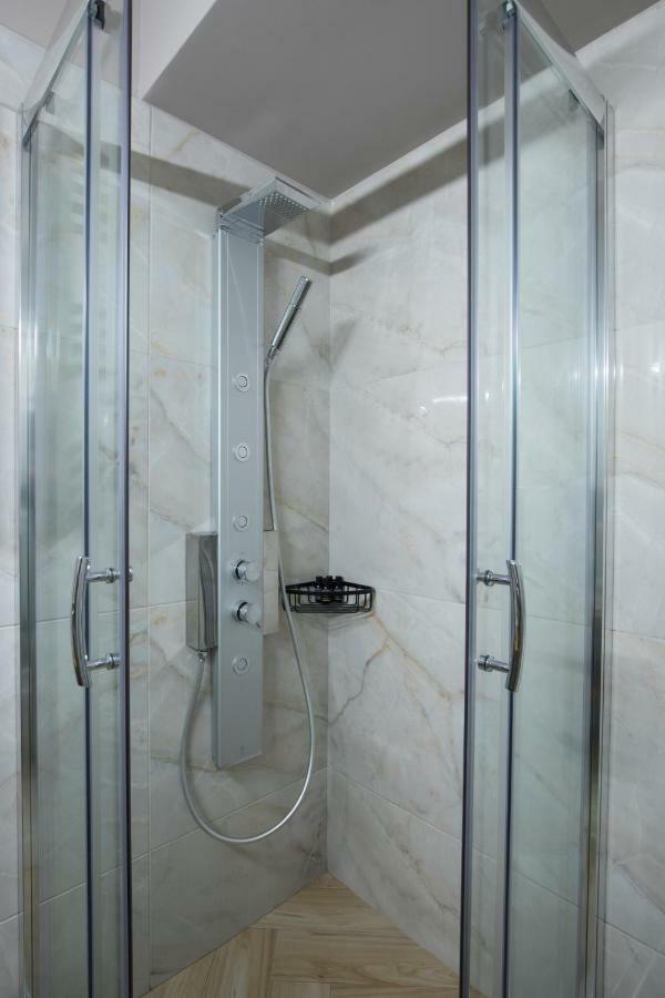 Rastoni Near Acropolis At Tsatsou Street Apartment *